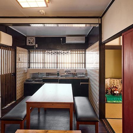 Villa Hakone Kabuto 古民家旅館 150平米 バス停迄一分 準天然温泉 最大12名 Exteriör bild