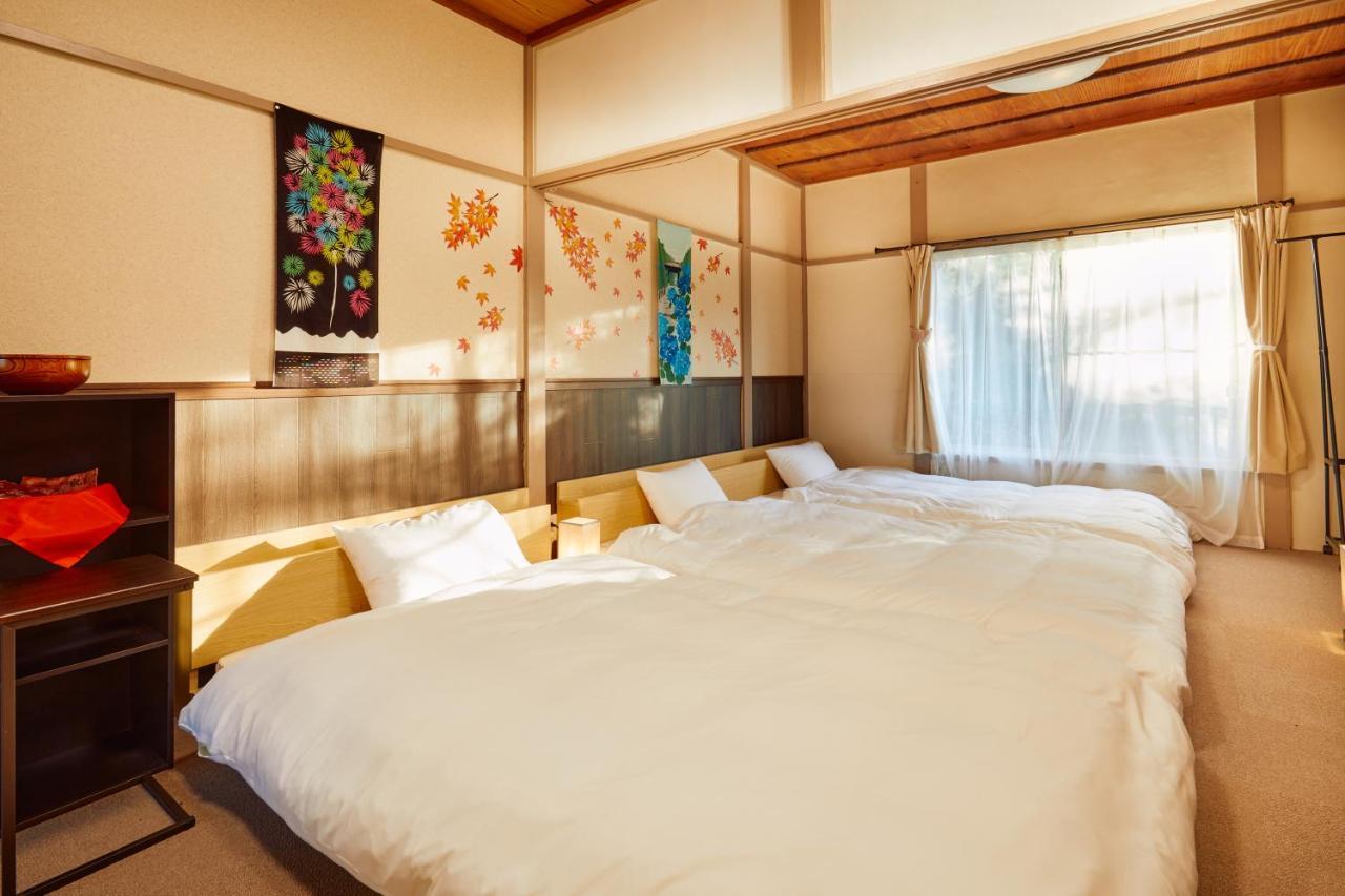 Villa Hakone Kabuto 古民家旅館 150平米 バス停迄一分 準天然温泉 最大12名 Exteriör bild